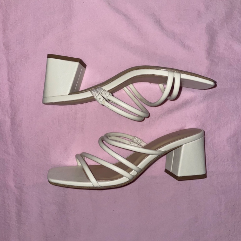 White Memory Foam Strappy Block Heel Sandals